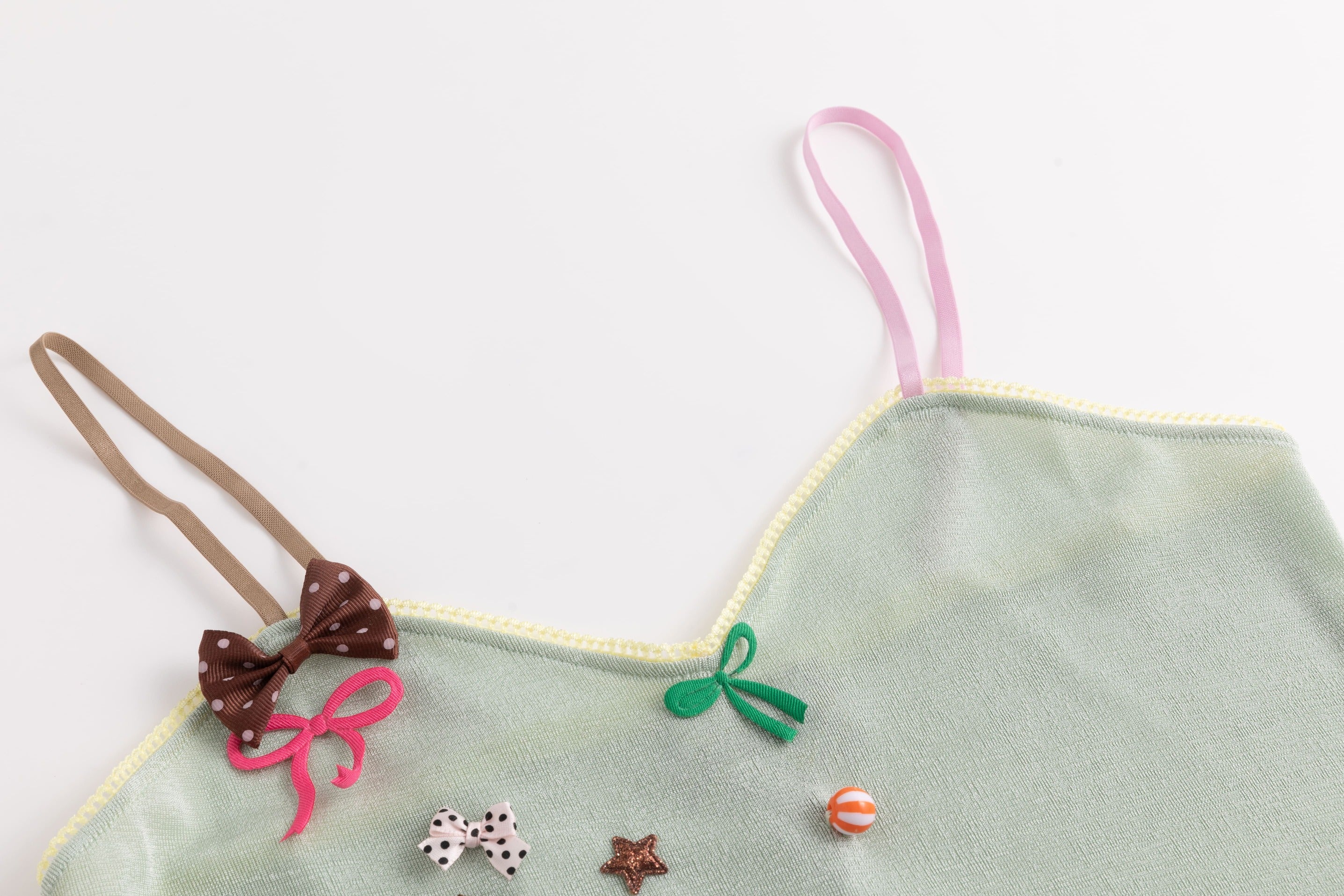 Jade Glossy Coated Sprinkle Cake Top