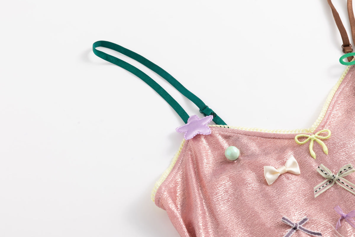 Flamingo Glossy Coated Sprinkle Cake Top