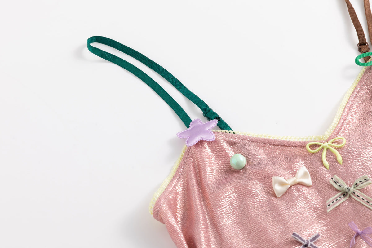 Flamingo Glossy Coated Sprinkle Cake Top