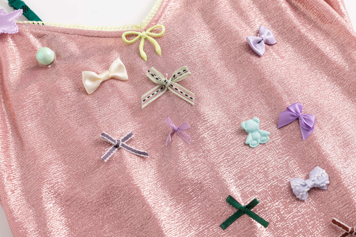 Flamingo Glossy Coated Sprinkle Cake Top