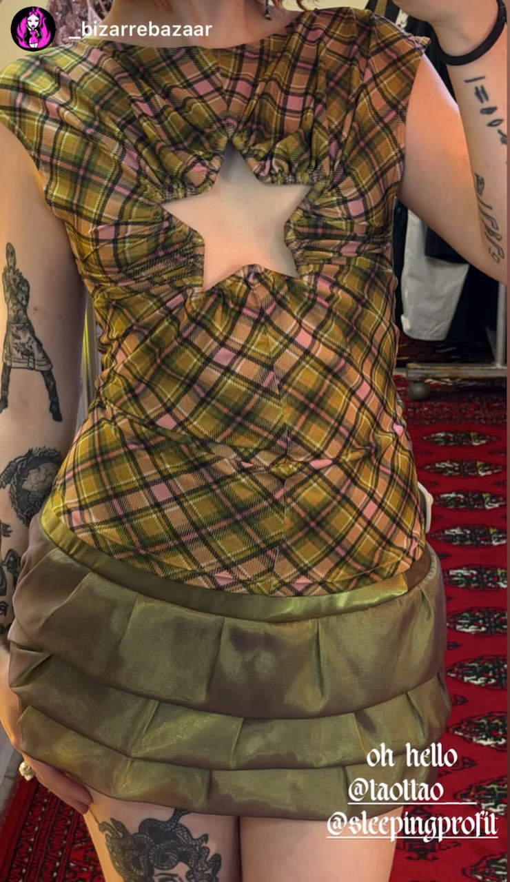 Plaid Mesh Star Cutout Tshirt Smooky
