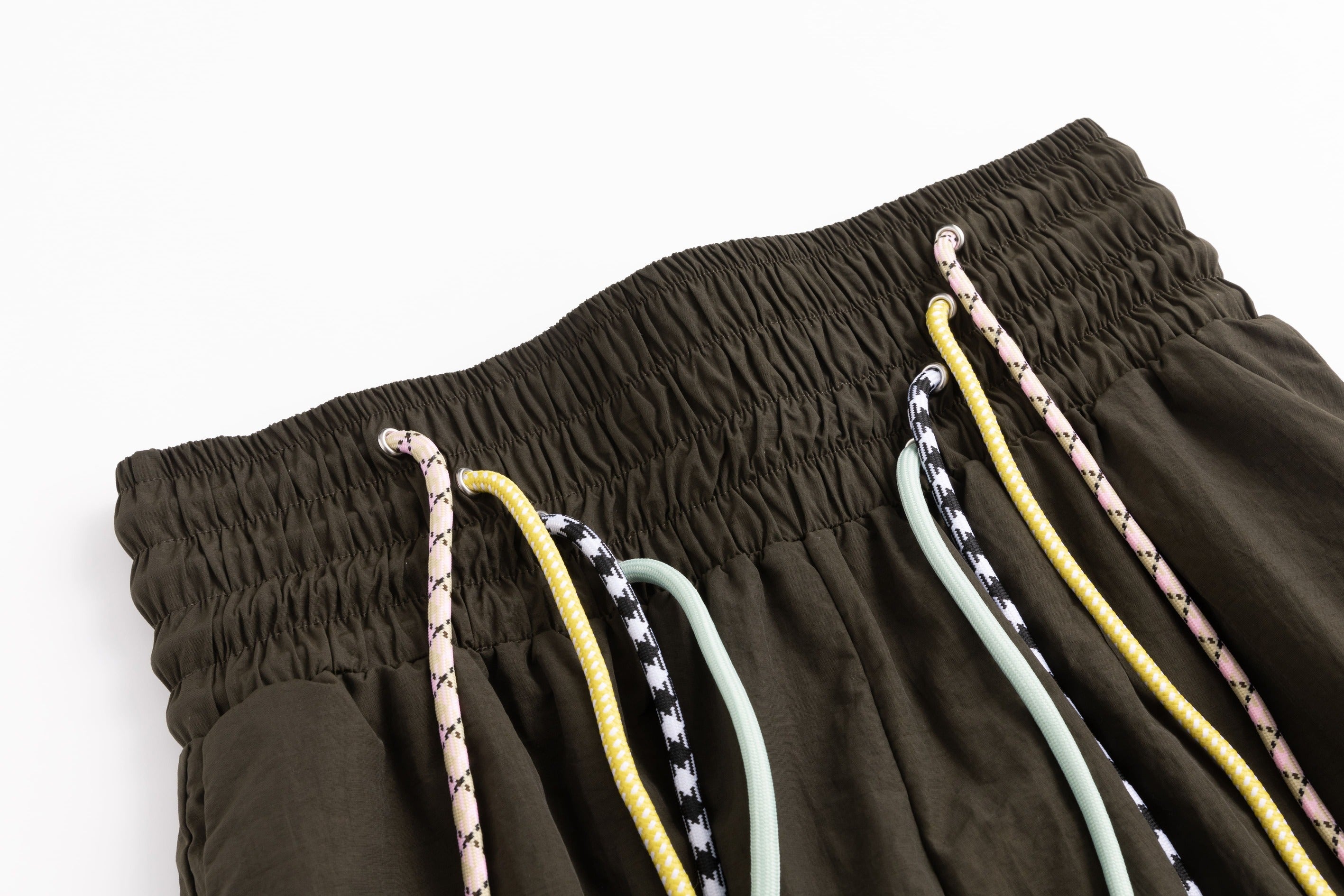 4-string nylon casual pants dark brown