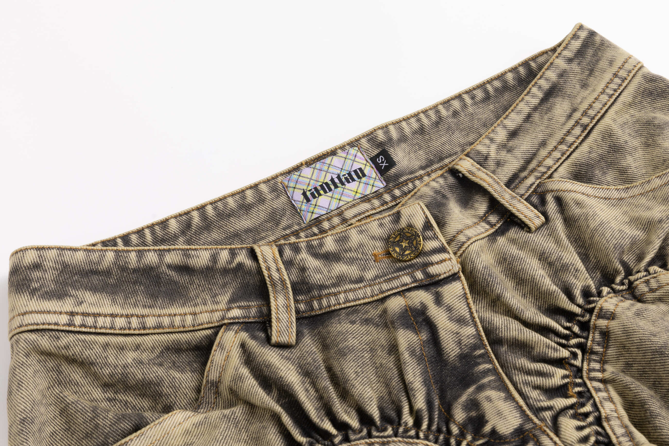 Unisex Ruched Heart Distressed Denim Shorts Black