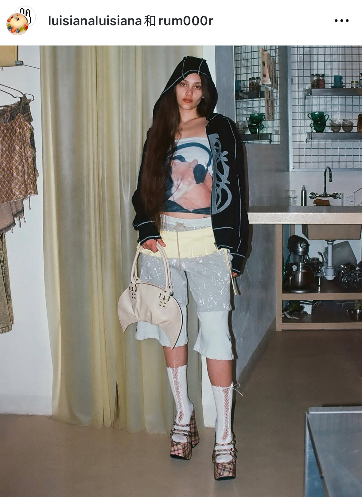 The Croissant Bag Ivory-beige